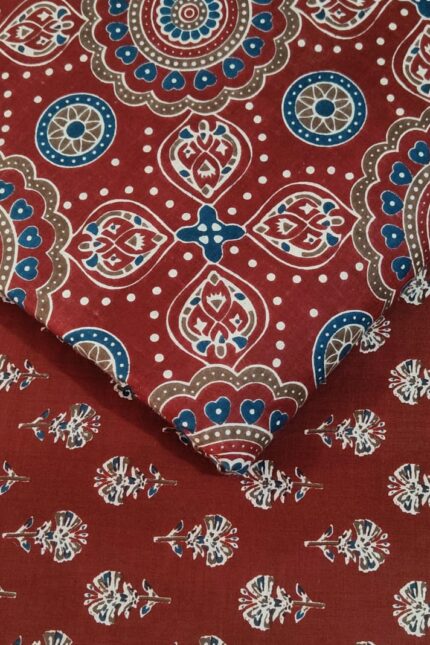 Mehroon printed fabric